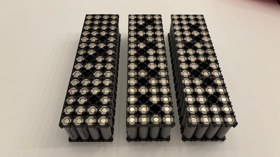 157x 2.6Ah 18650 Lithium-Ion cells